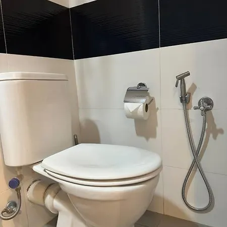 Mansion One Modern 5Pax Walking Distance Gleneagles Hospital Gurney Plaza Apartment George Town Exterior photo