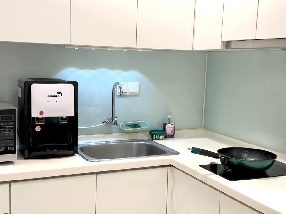 Mansion One Modern 5pax Walking Distance Gleneagles Hospital Gurney Plaza * George Town