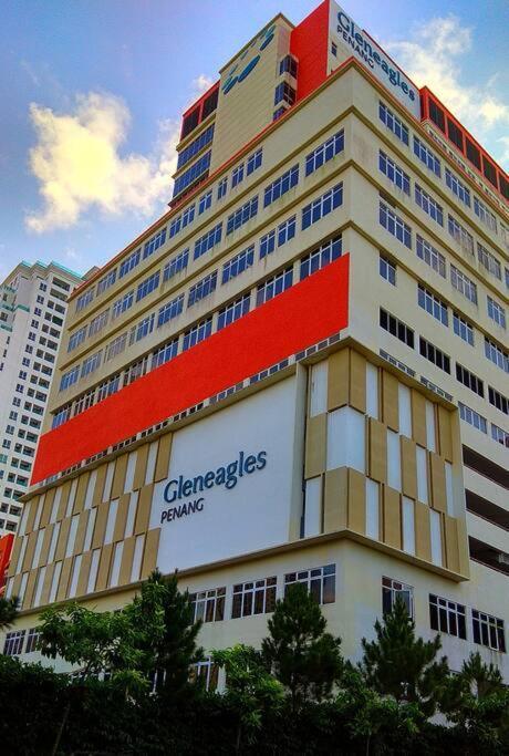 Mansion One Modern 5pax Walking Distance Gleneagles Hospital Gurney Plaza Apartment *